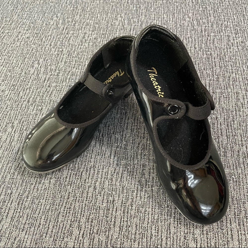 Theatricals’  Girl’s Tap Shoes